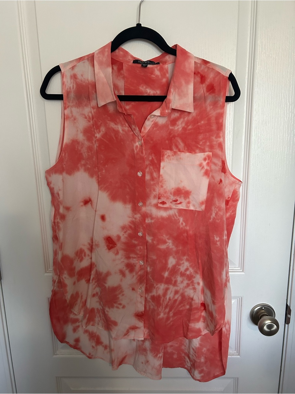 Velvet Heart Coral Pink Tie-Dye Sleeveless Button-Down Top